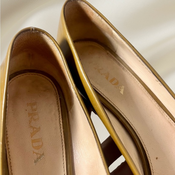 PRADA | size 36 pumps in mustard - Picture 2 of 6